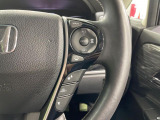 【ホンダセンシング】走行中に前方の車両等を認識し、衝突しそうな時は警報とブレーキで衝突回避と被害軽減をアシスト。より安全にドライブをお楽しみいただけます。