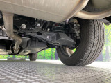 お車を安心してお乗りいただく為には、足回りの定期点検が欠かせません。サービスサポート(有償保証)では無料点検もご提供しており、安心のカーライフをお過ごしいただけるサポート体制が整っています。