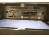 CD・DVD(再生機能)・ブルートゥース等を使用することができます。ロングドライブにスマホの大好きな曲を繋いで音を楽しみましょう?