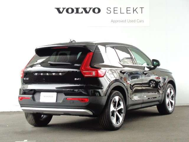 ボルボ XC40 ウルトラ B4 AWD 4WD の中古車詳細 (90km, オニキス