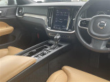 ◆LIBERALAは、輸入車選びの新たなスタイルを提案するインポート・セレクト・ブランドです。オーナー様となる方がクルマから直接感じる感性を第一にした、最良の一台との出会いをコーディネートいたします。