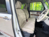 運転席シート廻りは使用感も少なく、良好な状態となっています。丁寧に使われていたことがよくわかりますね。