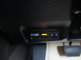 今では必需品となったETC車載器付いてます。