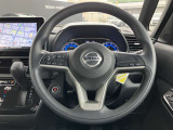 ステアリングスイッチ搭載!ハンドルひとつで手を離さなくても運転中視線をそらさなくても操作が出来て便利です