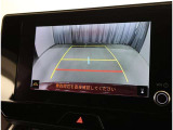 バックガイドモニターで、後方を確認しながら安心して駐車することができます。運転初心者も熟練者も必須の機能ですよ!