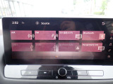 メーカーメモリナビはBluetoothで繋いでスマホの音楽を聞く事も可能です♪