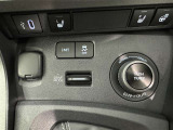 ドライブモードセレクトで走行シーンやドライバーの気分に合わせて走りのテイストを選択できます