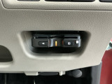 いまや快適なカーライフに欠かせないETCが付いています。