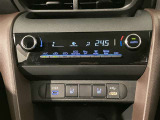 運転席、助手席シートヒーター付きです!寒い冬もすぐに座面が温まります。