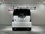 当社の車両には『安心して車選びをしていただくために』お支払い総額を表示しております。税金、自賠責保険料、登録費用、リサイクル料金が含まれており、県内登録及び届出で店頭納車の場合になります。