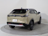 プライバシーガラスが装備されています。外を見るときには気にならずに、後方車両からは車内が見えにくい設計です、周りを気にせず、快適に運転できますよ。