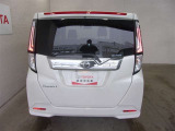 バックカメラが付いているので後方確認が非常にしやすいです。今や運転初心者も熟練者も必須装備!