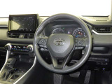 運転席まわりです。 各操作スイッチは使いやすい位置に配置されてます。