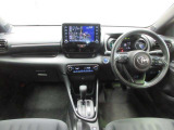 「中古車ハイブリッド保証」付き。ハイブリッド機構を無償で保証します。保証期間は、初度登録年月から10年目まで、またはロングラン保証が終わってから3年間。ただし累計走行距離が20万km以内です。