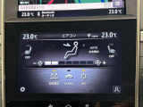 車内の空気をクリーンに保つプラズマクラスター技術搭載オートエアコンです。独立温度調整機能〈運転席、助手席〉付きで、それぞれの体感温度に合わせて温度調節ができ快適に過ごしていただけます!