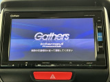 純正メモリーインターナビ付きです!CD・DVD再生、ミュージックサーバー、フルセグTV視聴、Bluetooth接続可能です!
