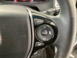 【アダプティブ・クルーズ・コントロール】予め設定した車速内でクルマが自動的に加減速。 前走車との適切な車間距離を維持しながら追従走行し、高速道路でのドライバーの疲労を軽減してくれる嬉しい機能付♪
