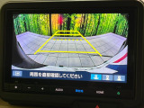 【バックカメラ】駐車時に後方がリアルタイム映像で確認できます。大型商業施設や立体駐車場での駐車時や、夜間のバック時に大活躍!運転スキルに関わらず、今や必須となった装備のひとつです!