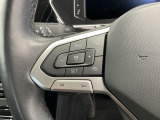 アクセルから足を離しても設定したスピードを保ち走行し、高速道路での疲労軽減に役立つクルーズコントロール付きです!