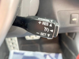 【クルーズコントロール】高速道路もラクラク走行。アクセルを離しても一定速度で走行ができ、長距離運転時の負担を軽減!加速・減速も簡単なスイッチ操作で調整できます。