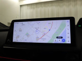 純正ナビを装備。タッチパネル式で使いやすく、お出かけもラクラクです。