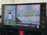 〈パノラミックビューモニター〉 真上から見下ろしたような視点で確認できるバックカメラ搭載!死角も見やすく駐車もラクラクです!