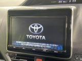 【大画面ナビ】人気の大型9インチナビを装備。存在感のある大画面はインパクト大!ナビ利用時のマップ表示は見やすく、テレビやDVDは臨場感がアップ!いつものドライブがグッと楽しくなります♪