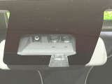 【スズキ セーフティサポート】走行中に前方の車両等を認識し、衝突しそうな時は警報とブレーキで衝突回避と被害軽減をアシスト。より安全にドライブをお楽しみいただけます。