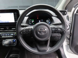 運転席にお座りになった際のイメージです。視界やシートの座り心地にポジション、各装備へのアクセスのしやすさ等、実際に触れてお確かめください。