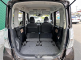 【ラゲッジスペース】リアシートを倒せばこの大容量!!ダンボールなどの大きい荷物も釣り具などの長尺物まで様々載せられそうです!!