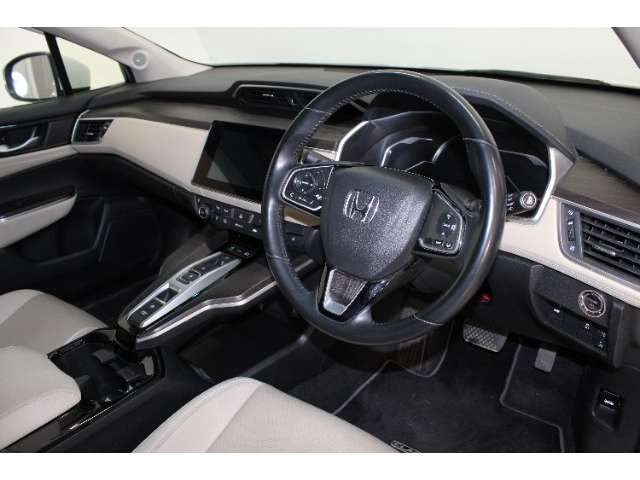 ホンダ クラリティPHEV 1.5 の中古車詳細 (25,000km, プラチナホワイト