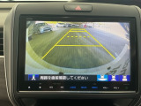 【バックカメラ】運転が苦手な方も車庫入れラクラクです!ギアをリバースに入れれば自動的に切り換わりますので、面倒な操作は不要です♪狭い駐車場もお車を傷つけず安心ですね!