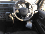 運転中も見やすいメーター。