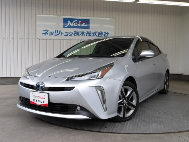 トヨタ プリウス 