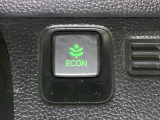 ★ECONスイッチ★ エコドライブを加速しよう!スイッチをONにすると、運転の仕方によるロスを抑え込み燃費をよくするようクルマが頑張ります(*^ー^*)燃費向上にチャレンジ♪