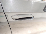 &rdquo;Keyless Access&rdquo;によって、ドアハンドルに手をかけるだけでドアロックが解除できます!