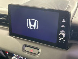 【メーカー純正9型ナビ】インテリアに溶け込むスタイリッシュな「専用設計」メーカーナビを装備♪視認性や操作性など基本性能にも優れ、より上質なカーライフをお楽しみいただけます。
