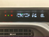 視認性良いデジタルメーターです。
