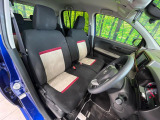 運転席シート廻りは使用感も少なく、良好な状態となっています。丁寧に使われていたことがよくわかりますね。