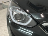 LEDヘッドライトは、点灯の瞬間から最大光量を発揮し、突然暗くなるトンネルなどでの安定感を高めます。