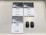 【キーレス】少し離れた場所からでもボタン一つでドアの開錠・施錠ができるのでとっても便利!ドアの鍵穴周りに傷をつけることもありません♪