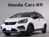 フィットクロスターの白色走行距離0.8万キロが入庫しました。