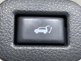 【パワーバックドア】スマートキーや運転席のボタンを押すだけでリアゲートが自動で開閉します!荷物を持っている時や、高い位置にあるバックドアを閉める際に便利な機能です♪