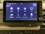 ナビゲーションはフルセグTV、インターナビ対応のGathers純正メモリーナビを搭載しています。Bluetoothオーディオ機能がありますので、スマートフォンなどの音楽も再生できます。