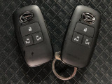 電子カードキーを携帯していれば、ドアハンドルやバックドアのリクエストスイッチを押すだけでドアの施錠・解錠が出来ます♪もちろん 遠隔操作も可能です!盗難防止のイモビライザー機能装備ですよ ☆