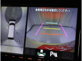全方位カメラ装備☆前後左右4つのカメラが上から見ているように映すので安心して駐車できます♪
