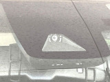 【トヨタセーフティセンス】走行中に前方の車両等を認識し、衝突しそうな時は警報とブレーキで衝突回避と被害軽減をアシスト。より安全にドライブをお楽しみいただけます。