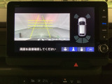 バックでの車庫入れも安心です! リアカメラが付いているバックモニター付のナビを装備しております。バンパーについているソナーや、操作線もついており距離感も画面から確認できます。