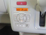 オートエアコン機能で、車内を自動的に、設定した温度に保ってくれます。