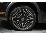 メルセデスの認定中古車「サーティファイドカー」では、万一お車が故障した場合も、ご購入後1年間もしくは2年間※は走行距離にかかわらずメルセデス・ベンツ正規サービスネットワークで無料修理いたします